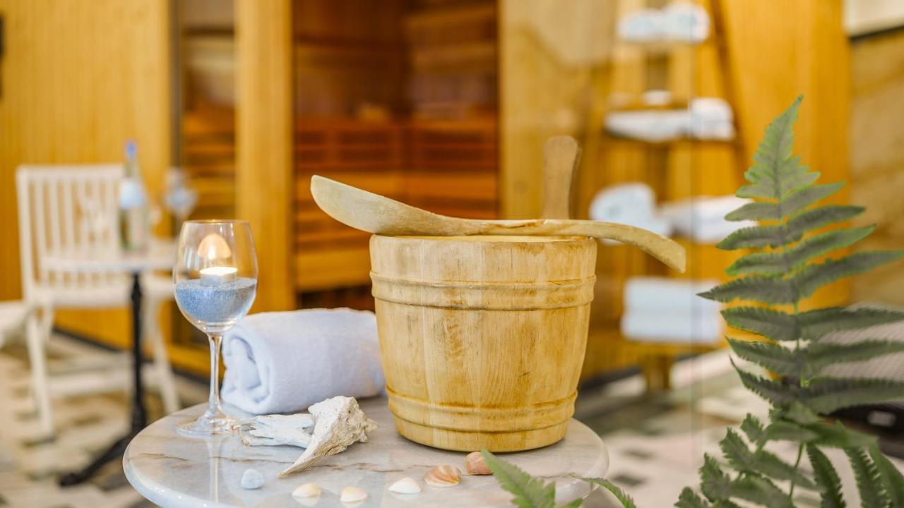 Seepark Hotel Am Wandlitzsee Ngoại thất bức ảnh