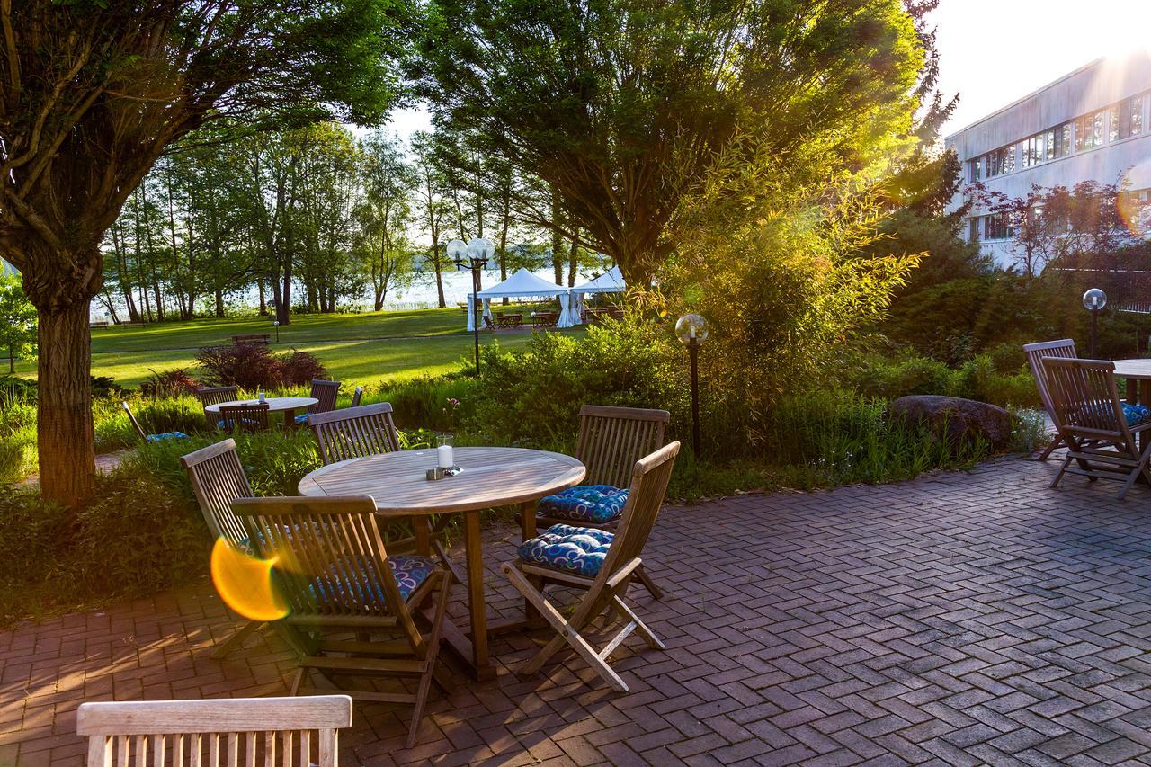 Seepark Hotel Am Wandlitzsee Ngoại thất bức ảnh